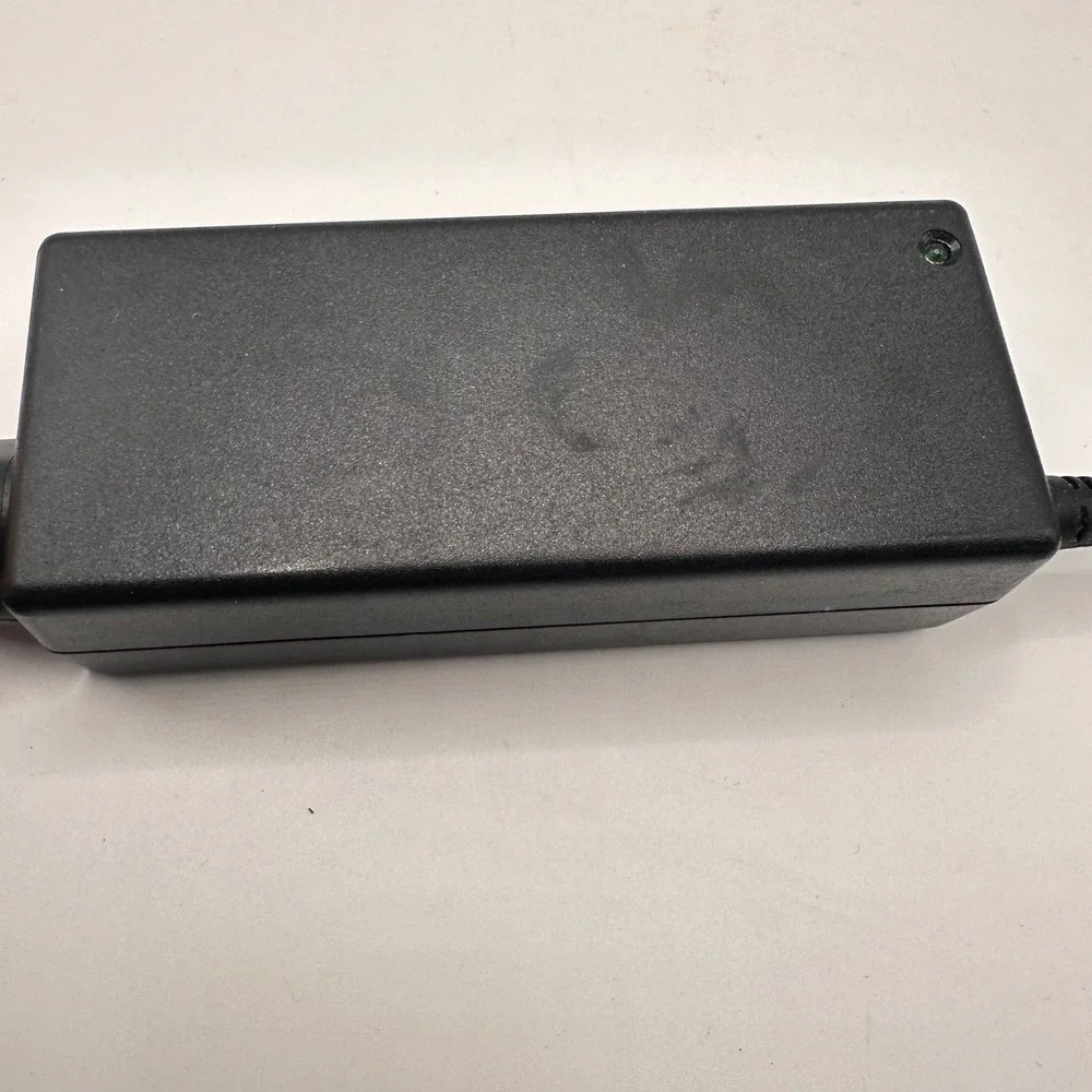 Dell 65W AC Adapter Charger 19.5V 3.34A PA-12 Family 0N6M8J DA65NM111-00